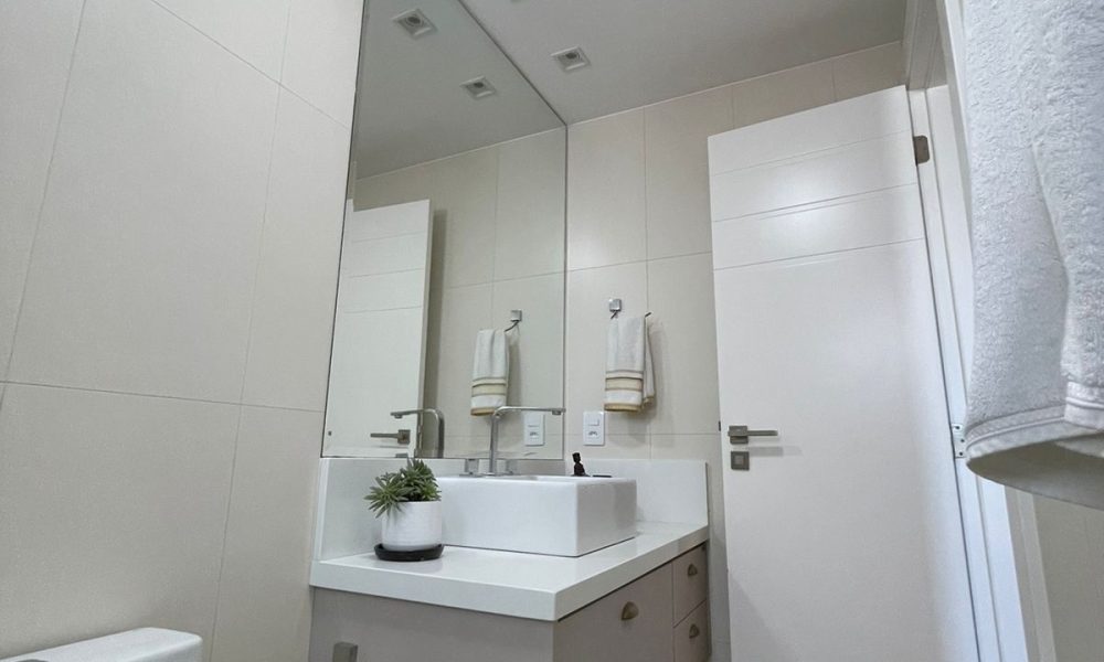 aed49dc7-c714-4f1d-9c1d-cb7b89618e99